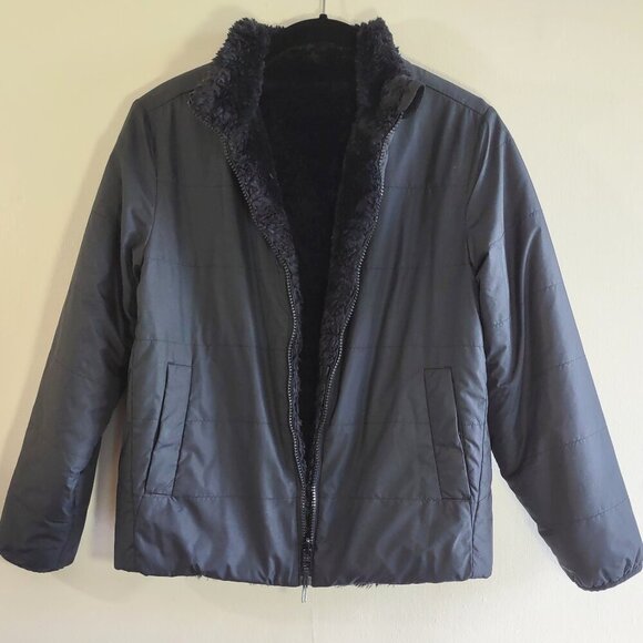 Athleta Girl Large (12) Reversible Warm+Fuzzy Puffer Jacket Teen/Tween - Picture 3 of 11